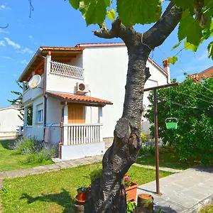 https://apartment-brajdine-405.in-istria.net